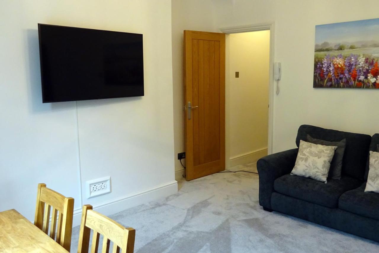 Derwent View Holiday Apartments Матлок Экстерьер фото